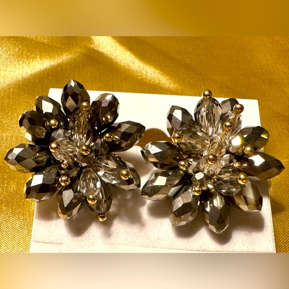 Black lotus earrings - Picture 1 of 1